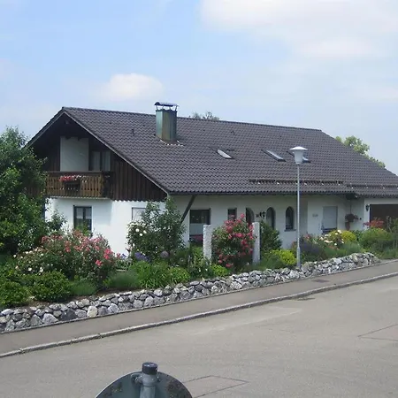 Dreilaenderblick Ferienwohnungen *